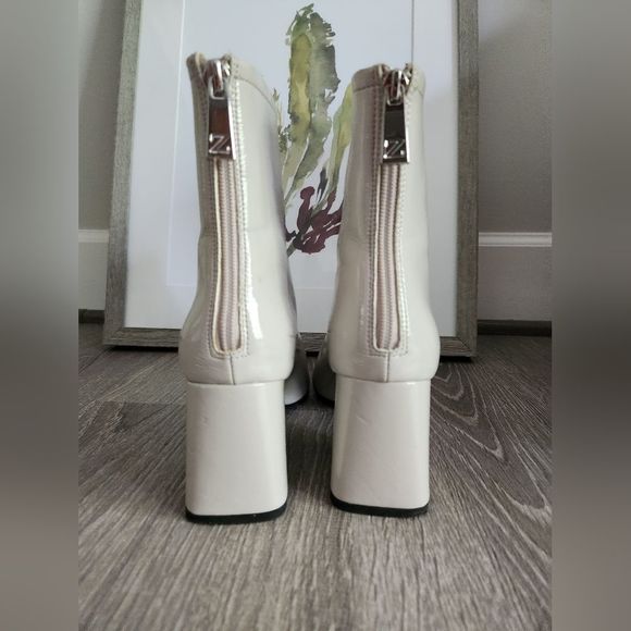 Zara Patent Faux leather Ecru Off White Booties sz 40 - Picture 2 of 10